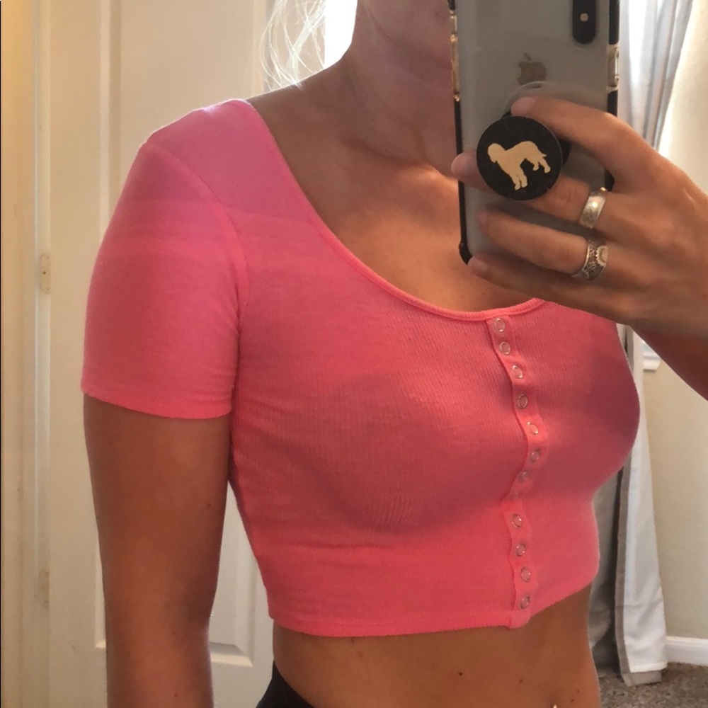 High crop pink top
